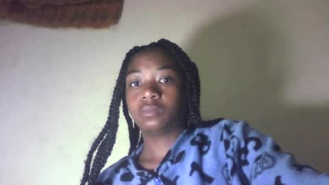 queennaya online show from August 2026 11:36:01 PM