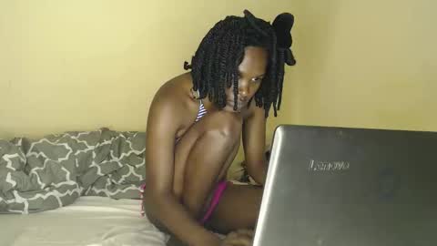 queennikkah254 online show from November 2025 08:01:02 AM