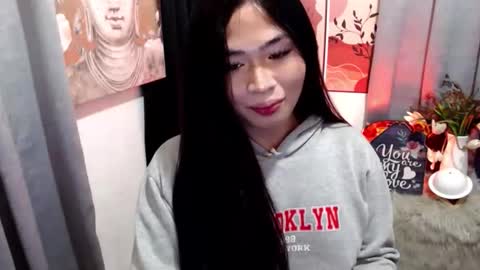 Mikka online show from February 2026 03:43:02 PM