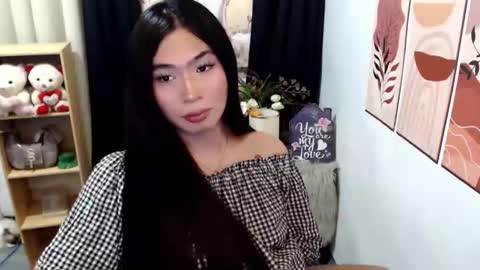 Mikka online show from April 2026 03:57:02 PM