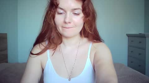 Snapshot of queenofmodels chatting on March 2025 02:18:01 PM QueenOfModels online show from March 2025 02:18:01 PM