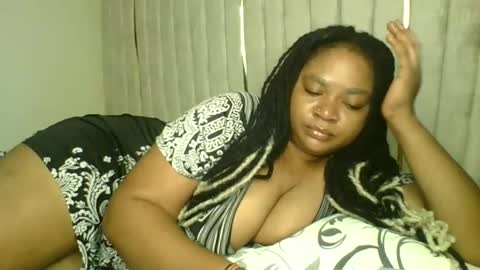 Snapshot of queenofsouls chatting on December 2024 08:07:02 AM . online show from December 2024 08:07:02 AM