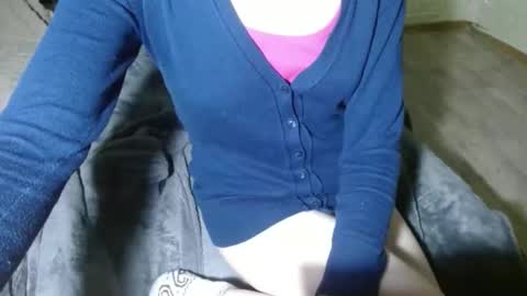 Snapshot of queenoftenderness chatting on February 2026 09:00:02 PM queenoftenderness online show from February 2026 09:00:02 PM