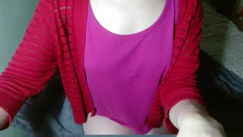 Snapshot of queenoftenderness chatting on February 2026 07:10:01 PM queenoftenderness online show from February 2026 07:10:01 PM