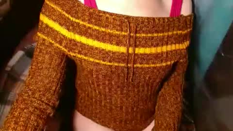 Snapshot of queenoftenderness chatting on February 2026 07:45:02 PM queenoftenderness online show from February 2026 07:45:02 PM