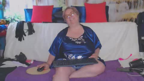 QueenPammy online show from April 2026 01:41:01 PM