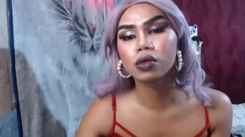 queenpinayebony_xx online show from April 2026 03:58:01 AM