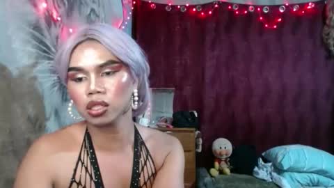 Snapshot of queenpinayebony_xx chatting on May 2026 06:24:01 PM queenpinayebony_xx online show from May 2026 06:24:01 PM