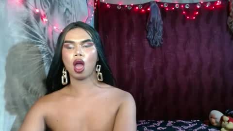 Snapshot of queenpinayebony_xx chatting on May 2026 03:17:02 PM queenpinayebony_xx online show from May 2026 03:17:02 PM