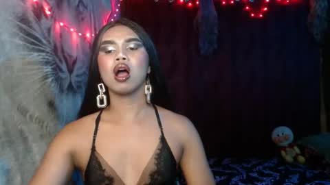 Snapshot of queenpinayebony_xx chatting on May 2026 03:10:01 PM queenpinayebony_xx online show from May 2026 03:10:01 PM