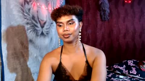 Snapshot of queenpinayebony_xx chatting on June 2026 11:57:01 AM queenpinayebony_xx online show from June 2026 11:57:01 AM