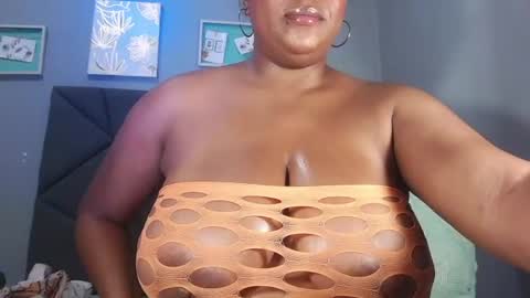 Snapshot of queenrachelbrown chatting on July 2026 11:24:02 PM queenrachelbrown online show from July 2026 11:24:02 PM