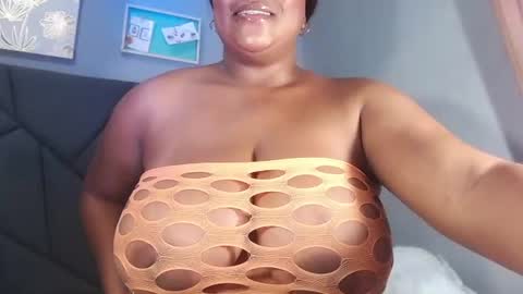 Snapshot of queenrachelbrown chatting on July 2026 10:20:02 PM queenrachelbrown online show from July 2026 10:20:02 PM