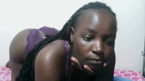 Snapshot of queensassy38 chatting on May 2026 03:35:01 AM Sassy online show from May 2026 03:35:01 AM