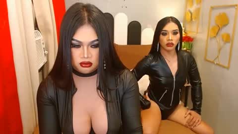 queenshasha and nathalie online show from December 2024 10:09:02 PM