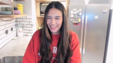 Val  -  online show from February 2025 01:12:02 AM