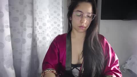 Paola online show from November 2025 03:39:01 AM