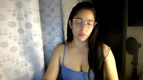 Snapshot of queenvictoria2023 chatting on July 2026 03:09:01 AM Paola online show from July 2026 03:09:01 AM