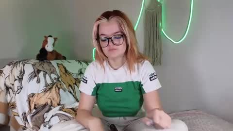 Bri online show from December 2024 04:20:02 AM