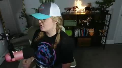 Bri online show from November 2025 03:16:02 AM