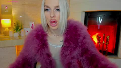 Snapshot of quietbestia chatting on January 2025 10:17:02 PM quietbestia online show from January 2025 10:17:02 PM