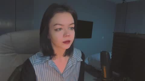 Snapshot of quietluxury chatting on January 2026 10:29:01 AM quietluxury online show from January 2026 10:29:01 AM