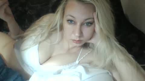 Snapshot of qwertyuio71919 chatting on June 2026 10:34:02 PM qwertyui online show from June 2026 10:34:02 PM