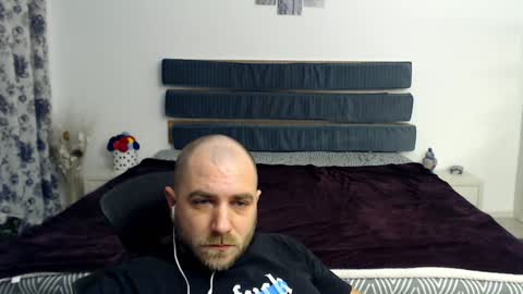 R0bila online show from January 2025 11:56:02 PM