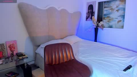 natalia  -  online show from March 2026 12:49:02 AM