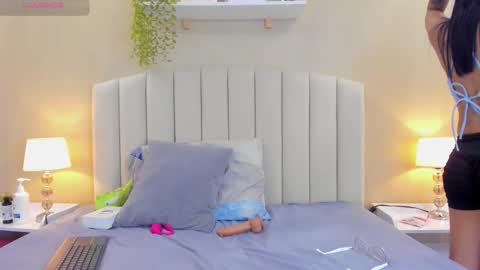 Rachel Donnelly online show from March 2026 02:16:02 AM