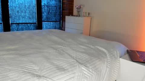 Sherryl online show from February 2026 09:19:02 AM