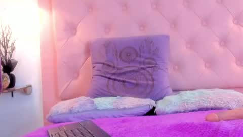 Snapshot of rachel_rivera99 chatting on February 2025 02:20:02 PM rachel_rivera99 online show from February 2025 02:20:02 PM