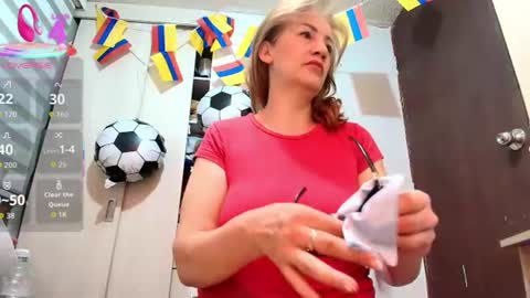 Snapshot of rachel_robertss chatting on June 2026 06:49:02 AM Rachel online show from June 2026 06:49:02 AM