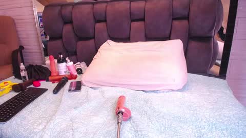  RACHEL online show from January 2025 02:47:01 PM