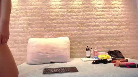  RACHEL online show from February 2025 11:10:01 AM