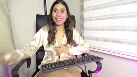 Rachell online show from February 2025 09:53:02 AM