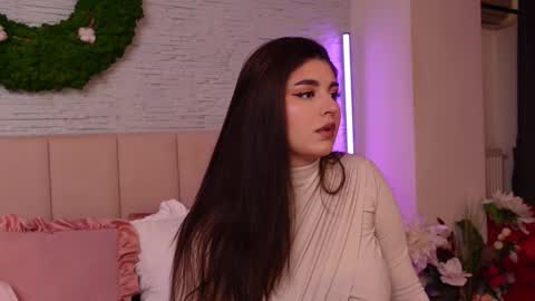 RachelSwaan online show from September 2025 05:20:02 AM