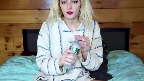 Snapshot of rachelxprice chatting on January 2025 07:41:02 PM Rachel Price online show from January 2025 07:41:02 PM