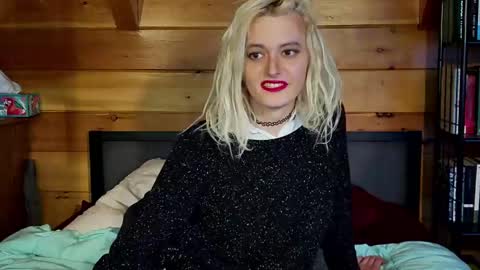 Snapshot of rachelxprice chatting on March 2025 07:47:02 PM Rachel Price online show from March 2025 07:47:02 PM