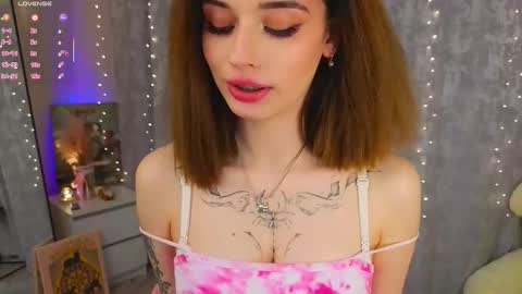 Rada  o online show from December 2025 07:53:02 PM