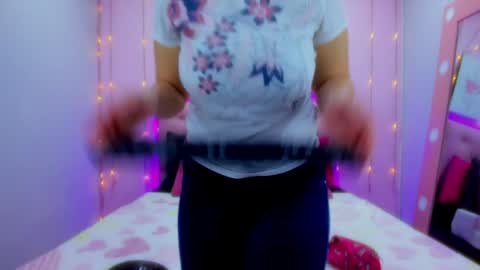 Snapshot of radiant_sapphire chatting on January 2025 02:48:01 AM radiant_sapphire online show from January 2025 02:48:01 AM