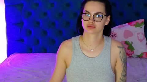 sweet peach online show from October 2025 06:43:01 AM