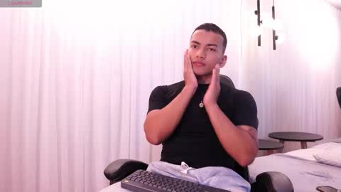 Snapshot of rafa_cruz chatting on March 2026 12:34:01 PM rafa_cruz online show from March 2026 12:34:01 PM