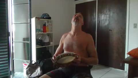 Big Uncle Jungle online show from December 2025 04:58:01 PM