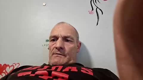 Bigthickdickinvic online show from April 2026 10:45:02 PM