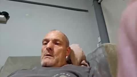 Snapshot of ragingzef69 chatting on April 2026 06:43:01 PM Bigthickdickinvic online show from April 2026 06:43:01 PM