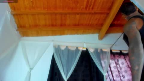 Andres H online show from November 2025 03:55:01 PM