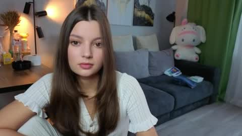 rainevi online show from April 2026 12:02:01 PM