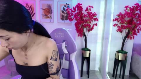Snapshot of rainy_doll chatting on June 2026 11:48:01 AM Rainy online show from June 2026 11:48:01 AM