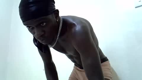 Snapshot of rakeem_1_ chatting on February 2025 10:29:02 AM rakeem 1  online show from February 2025 10:29:02 AM